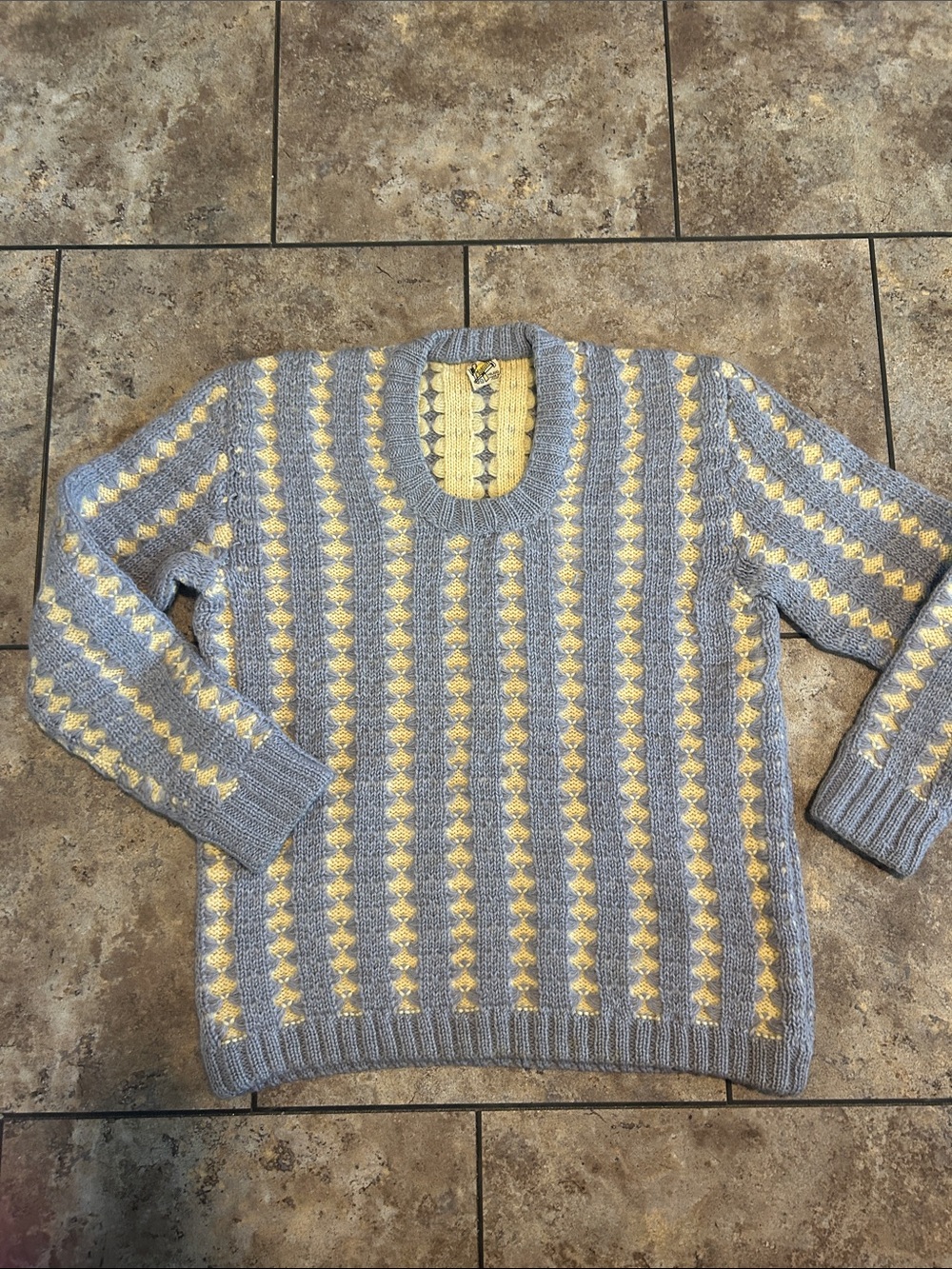 Men's Vintage Crewneck Knit Sweater in Gray and Yellow RARE ! Made in Italy